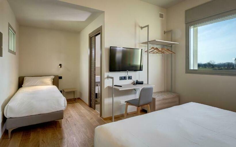 اتاق استاندارد سه نفره, Park Hotel & Residence By The Cube