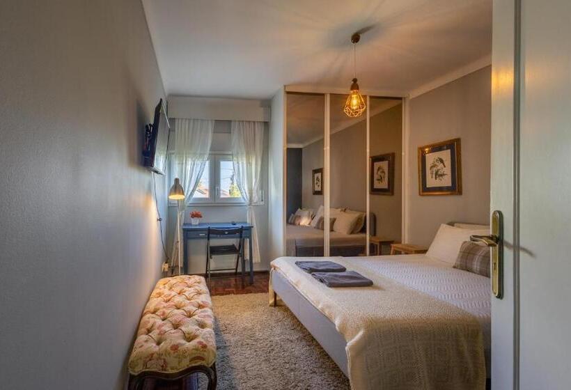 اتاق خانوادگی, Màhouse Guesthouse