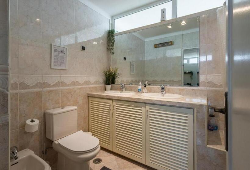 اتاق استاندارد, Màhouse Guesthouse