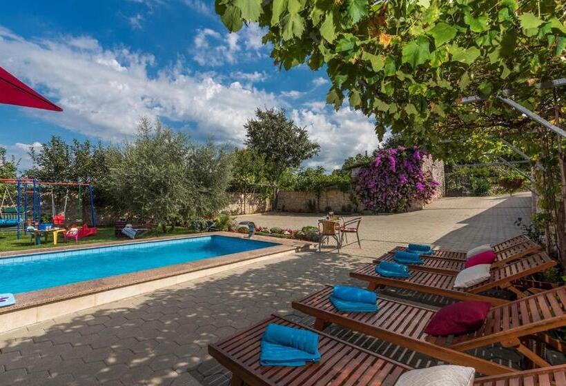 آپارتمان 1 خوابه, Apartments Ana Vodnjan