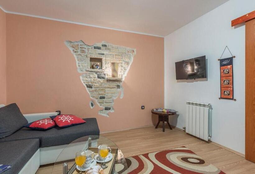 آپارتمان 1 خوابه, Apartments Ana Vodnjan