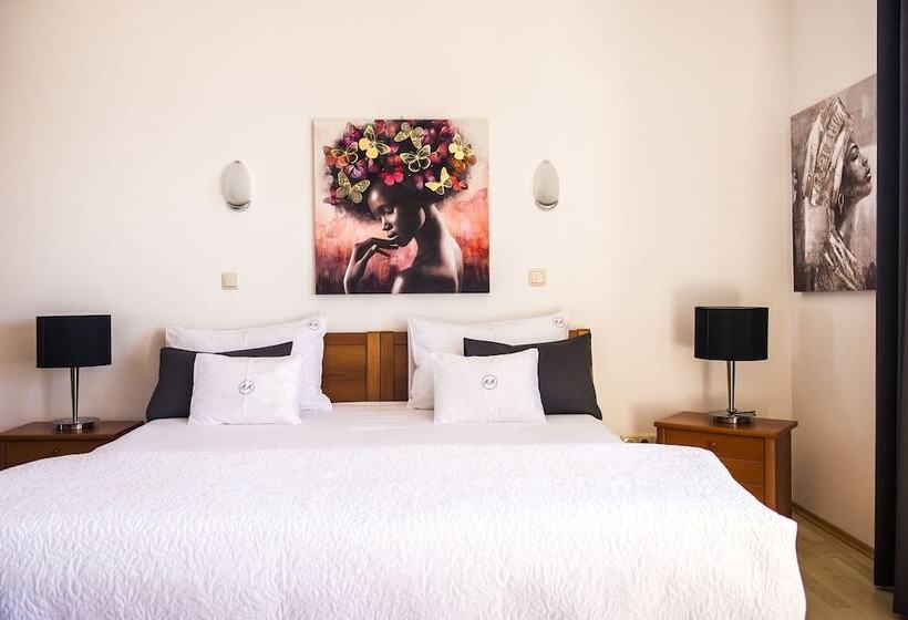 استودیوی استاندارد, Apartment And Rooms Ana