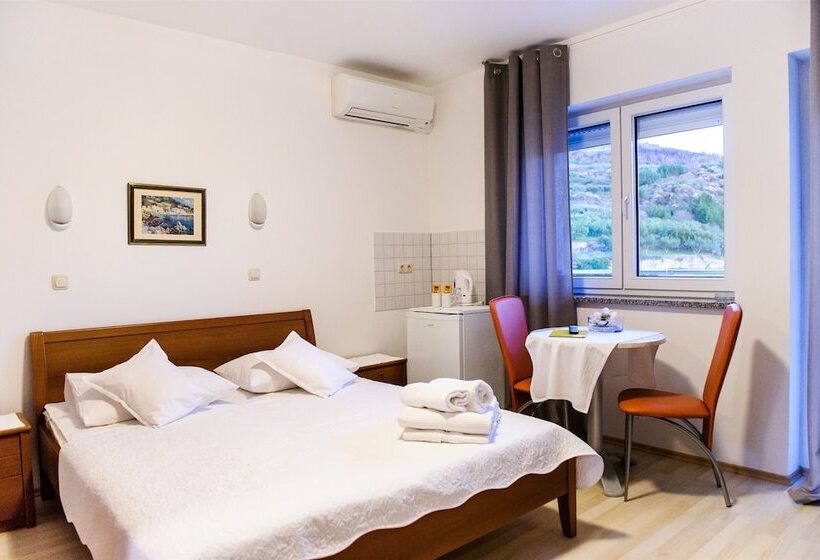 اتاق استاندارد, Apartment And Rooms Ana