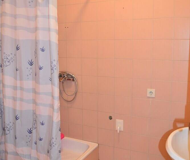 آپارتمان 1 خوابه, Apartments Ivica Pakostane