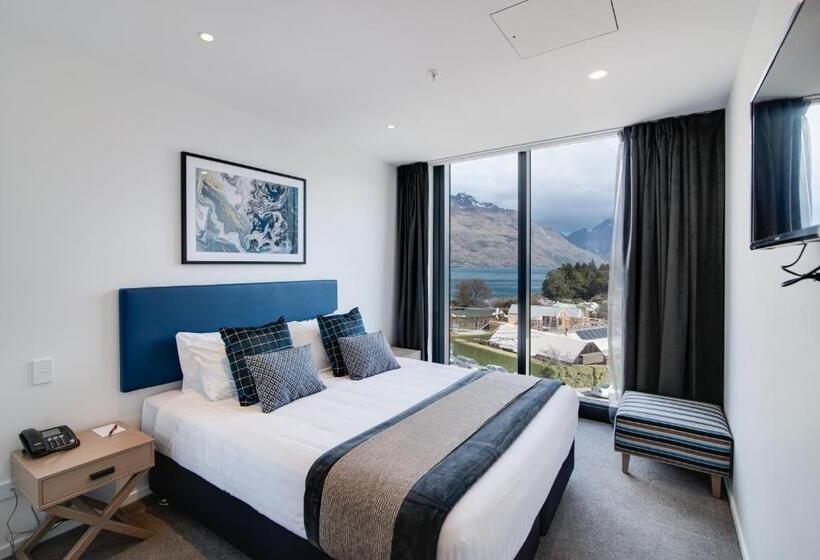 اتاق استاندارد با چشم‌انداز دریاچه, Ramada By Wyndham Queenstown Central