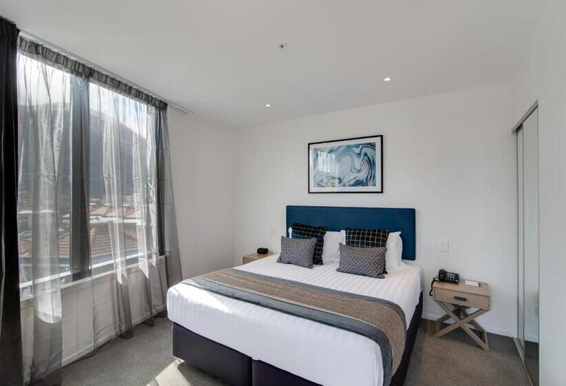 Standard studio with lake view, Ramada By Wyndham Queenstown Central