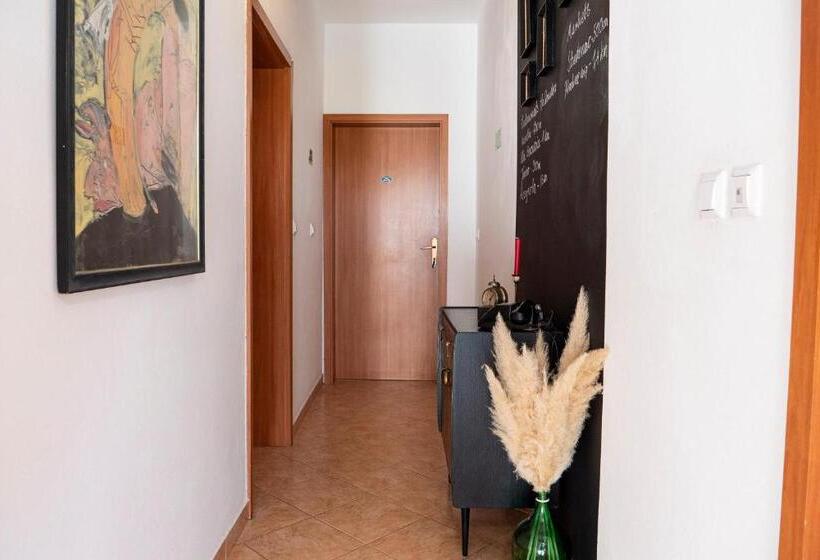 آپارتمان 2 خوابه با تراس, Apartment And Rooms Vilma
