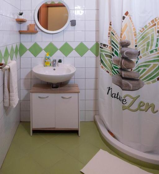 استودیوی استاندارد, Apartment And Rooms Vilma