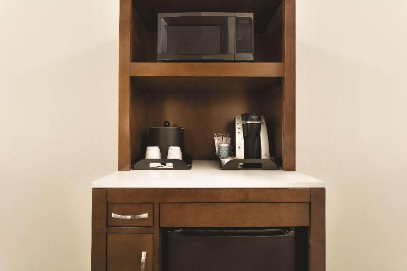 اتاق استاندارد با تخت بزرگ, Hilton Garden Inn Anaheim Garden Grove