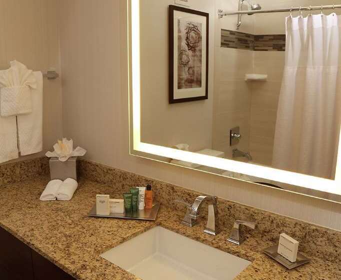 اتاق پرمیوم, Hilton Kansas City Airport