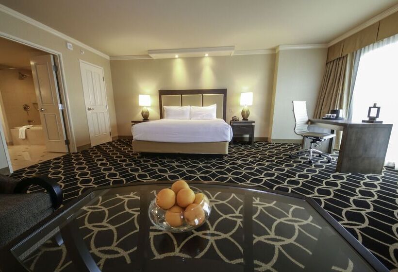 سوییت جونیور, Hollywood Casino & Hotel St. Louis