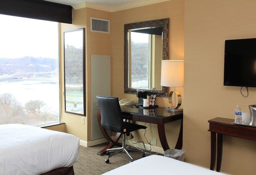 اتاق استاندارد با 2 تخت دوبل, Wyndham Grand Pittsburgh