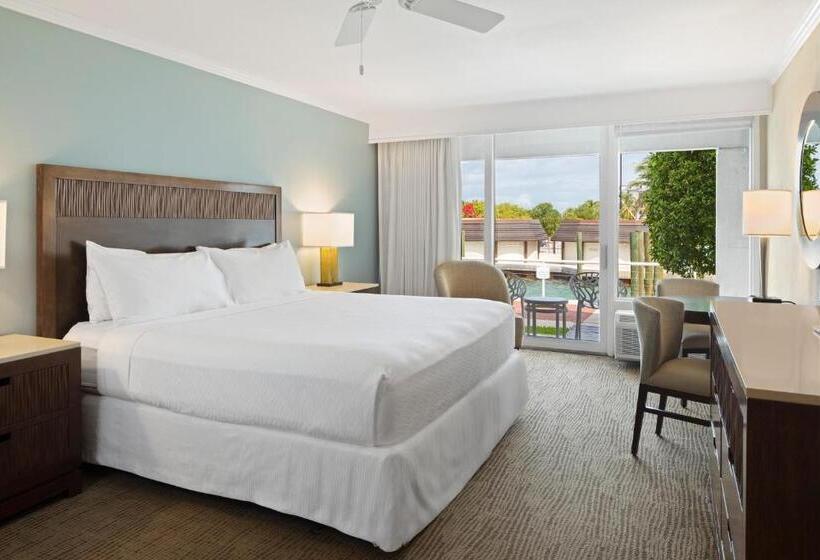 اتاق استاندارد با تخت بزرگ, Opal Key Resort & Marina