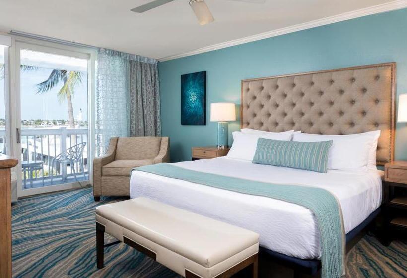 Standard Room King Size Bed, Opal Key Resort And Marina