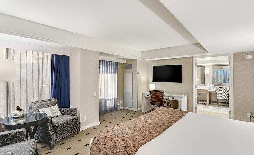 Suite met Kingsize Bed, Harveys Lake Tahoe Hotel & Casino