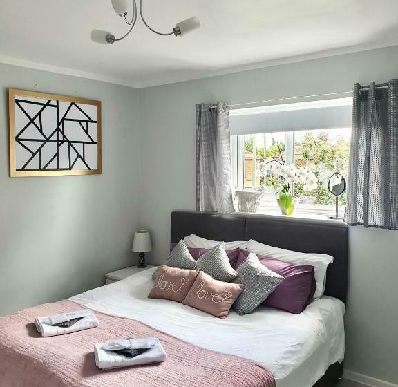 اتاق استاندارد, Comfortable Rooms In The House