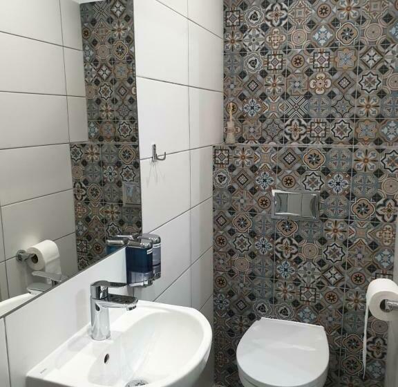 اتاق استاندارد یک نفره, Comfortable Rooms In The House