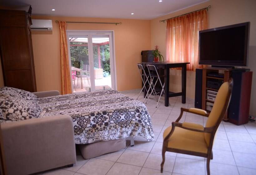 اتاق استاندارد, Villa Seignemartin