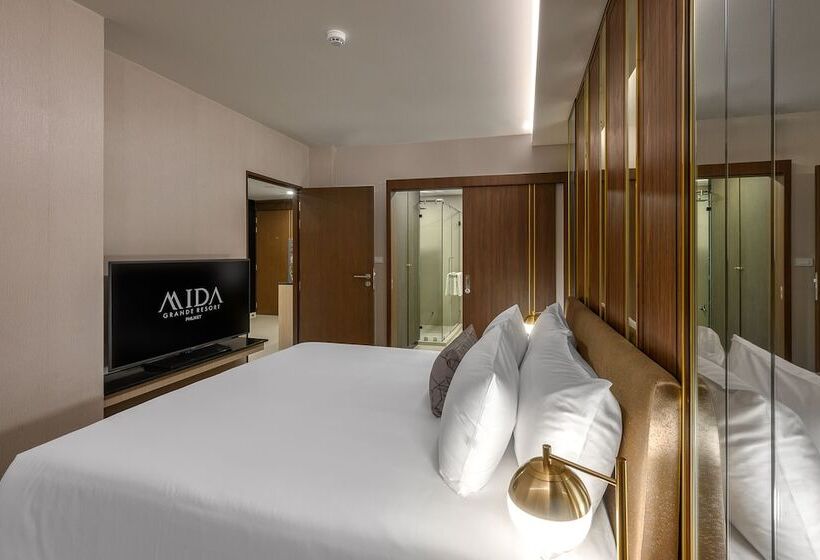 سوئیت 2 خوابه, Mida Grande Resort Phuket Official Account