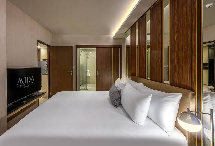 سوئیت 2 خوابه, Mida Grande Resort Phuket Official Account
