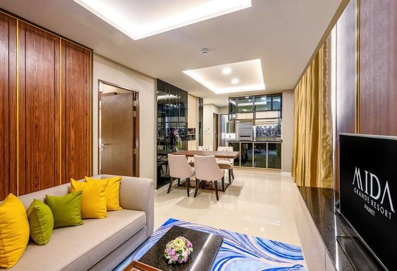 سوئیت خانواده 2 خوابه, Mida Grande Resort Phuket Official Account