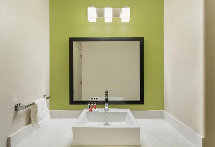 اتاق استاندارد با تخت بزرگ برای معلولان, Baymont By Wyndham Modesto Salida
