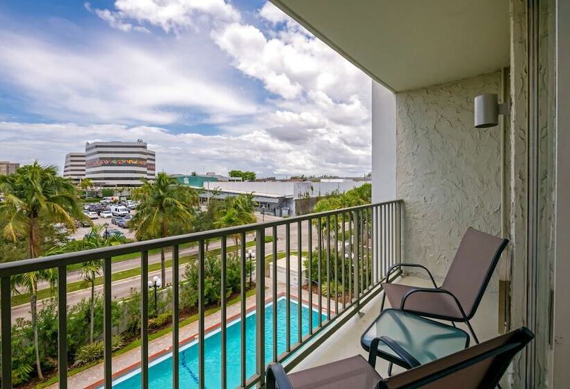 اتاق استاندارد با 2 تخت دوبل, Best Western Plus North Miami Bal Harbour