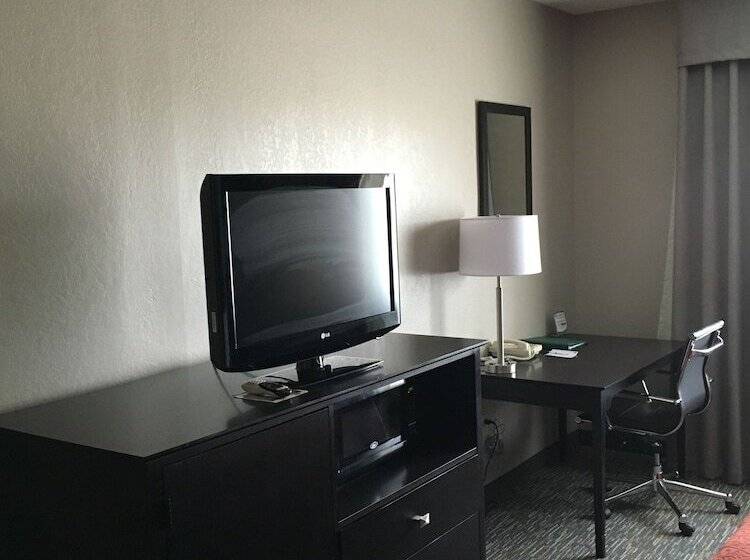 سوییت, Comfort Inn