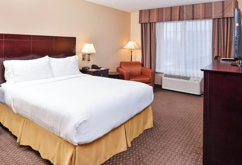 Suite, Holiday Inn Express  & Suites Portland  Jantzen Beach