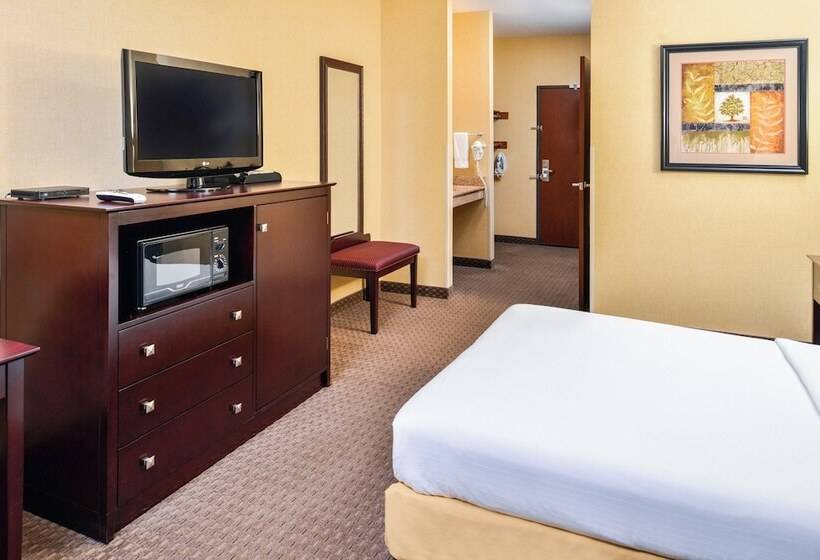 Suite, Holiday Inn Express  & Suites Portland  Jantzen Beach