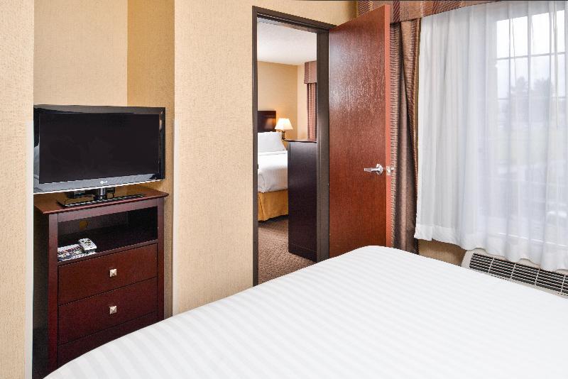 سوییت, Holiday Inn Express Hotel & Suites Portland   Jantzen Beach, An Ihg