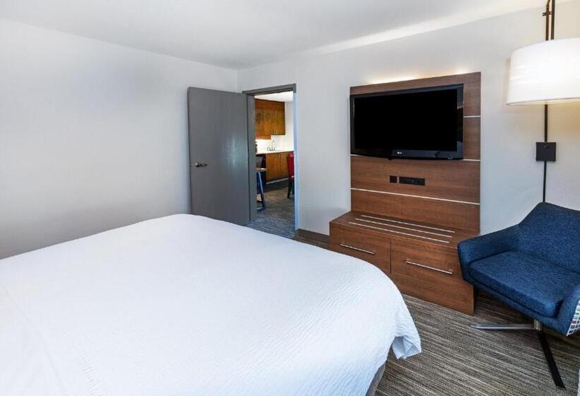 Suite Lit King, Holiday Inn Express  & Suites Sulphur  Lake Charles