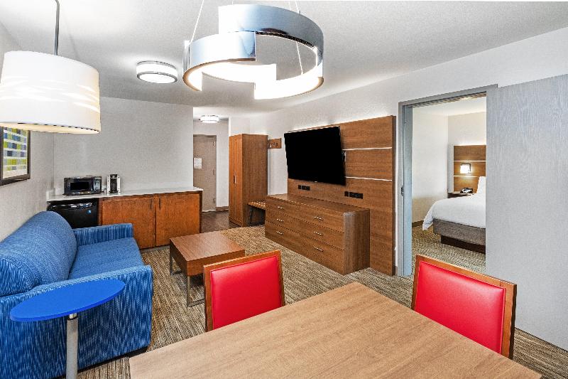سوئیت با تخت بزرگ, Holiday Inn Express & Suites Sulphur   Lake Charles, An Ihg
