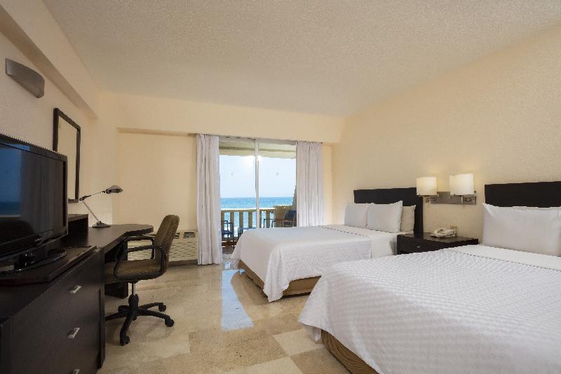 اتاق استاندارد با تخت دو نفره بزرگ برای معلولان, Holiday Inn Express  & Suites Sulphur  Lake Charles