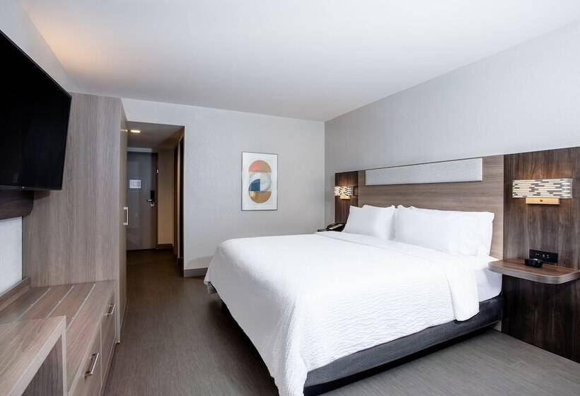 سوئیت برای معلولان, Holiday Inn Express Hotel Clearwater East   Icot Center, An Ihg