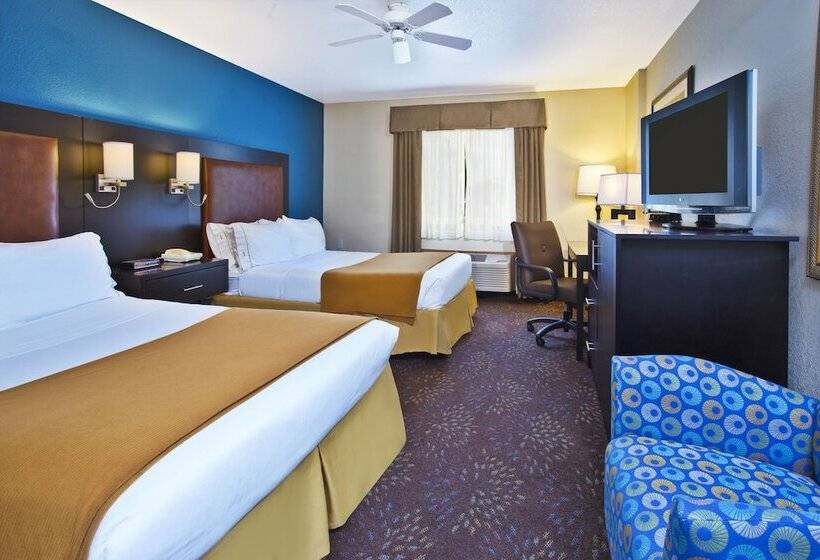 اتاق استاندارد با 2 تخت دوبل, Holiday Inn Express Mackinaw City