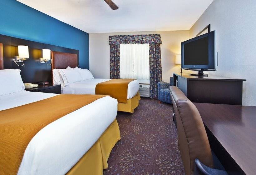 اتاق استاندارد با 2 تخت دوبل, Holiday Inn Express Mackinaw City