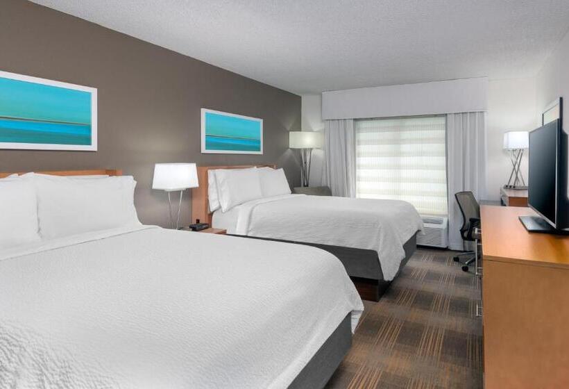 غرفه قياسيه سريرين مزدوجين, Holiday Inn Miamidoral Area, An Ihg