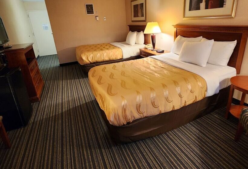 اتاق استاندارد با 2 تخت دوبل, Quality Inn Horseheads
