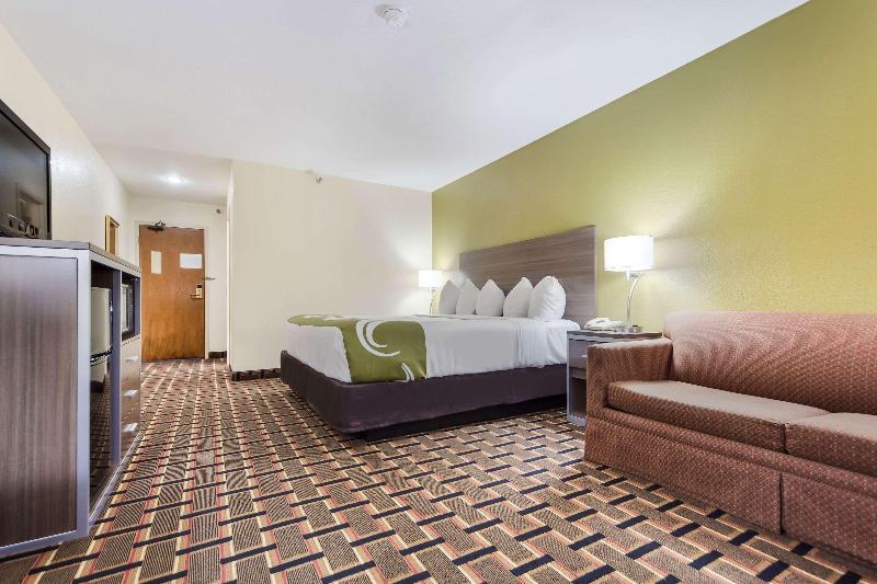 اتاق استاندارد با تخت بزرگ, Quality Inn Lincoln Cornhusker