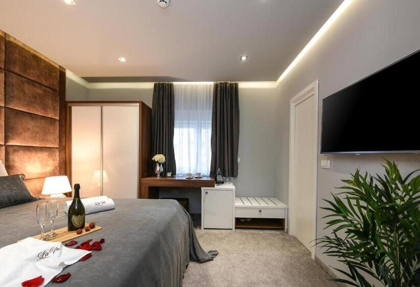 اتاق سوپریور با تخت بزرگ, Luxury Rooms Lavie   Superior Rooms