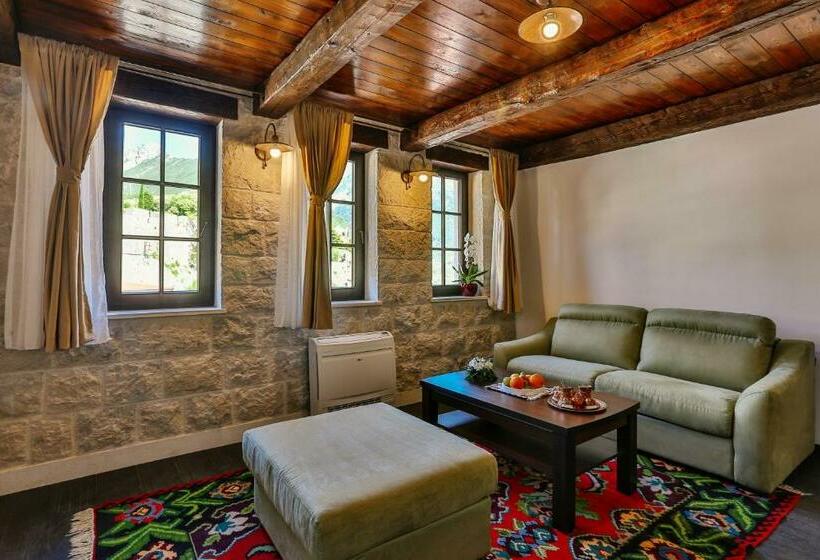 سوییت, Stara čaršija Hotel & Spa