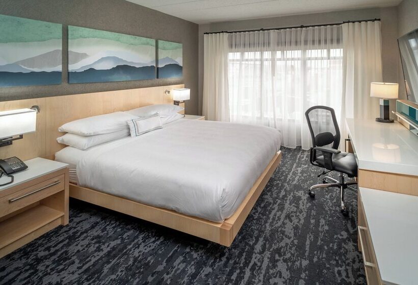 سوییت اجرایی, Delta Hotels By Marriott Huntington Downtown