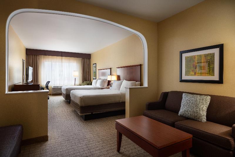 سوییت, Holiday Inn Express  & Suites Denver Airport