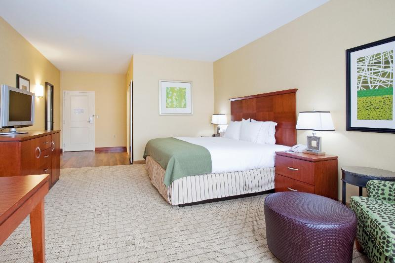 Executive-Zimmer Kingsize Bett, Holiday Inn Express  & Suites Denver Airport