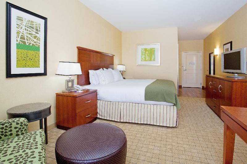 Executive-Zimmer Kingsize Bett, Holiday Inn Express  & Suites Denver Airport