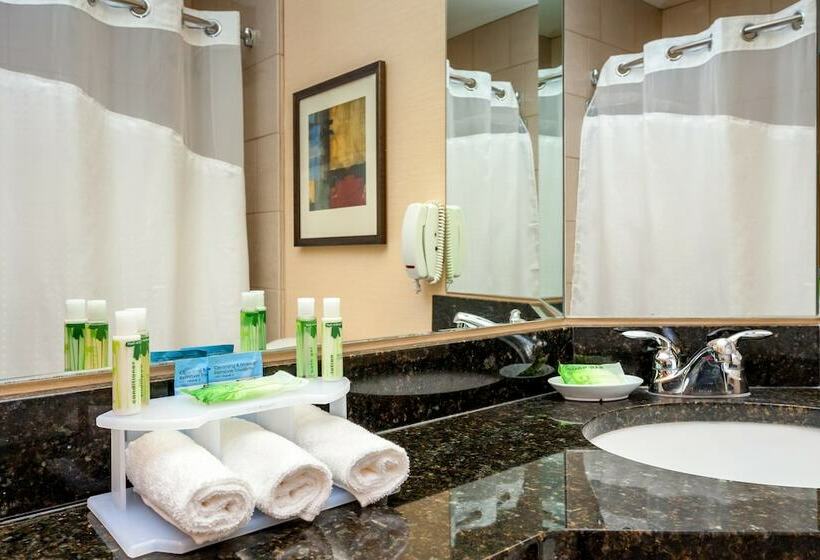 اتاق استاندارد, Hampton Inn Pullman