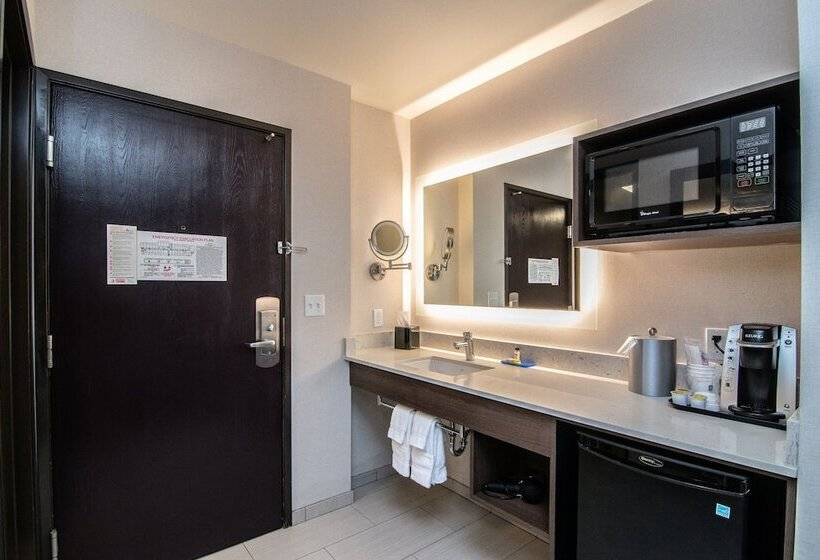 シティビューのダブルベッドスタンダードルーム, Holiday Inn Express Spokane Downtown, An Ihg