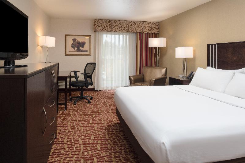 اتاق اجرایی با تخت بزرگ, Holiday Inn Express Spokane Valley, An Ihg