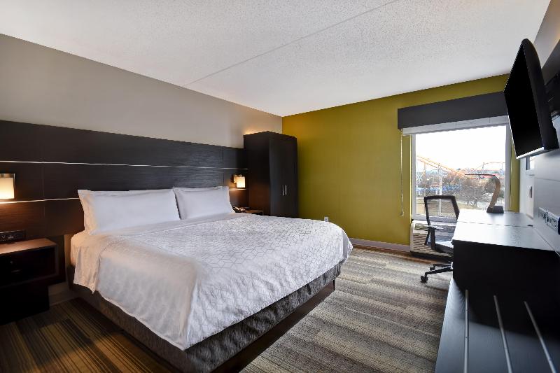 Chambre Standard Lit King Size, Holiday Inn Express & Suites Allentown Dorney Park Area, An Ihg